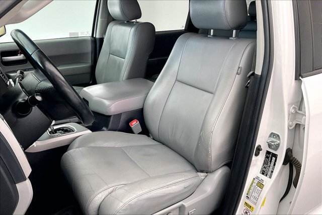 Used 2015 Toyota Sequoia Limited AWD/4WD image 18