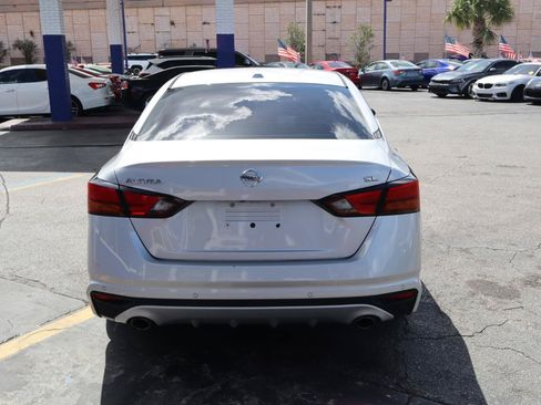 Used 2020 Nissan Altima 2.5 SL FWD image 4