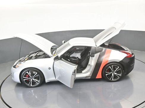 Used 2020 Nissan 370Z w/ Sport Package image 60