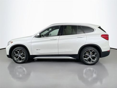 Used 2018 BMW X1 xDrive28i AWD/4WD image 3