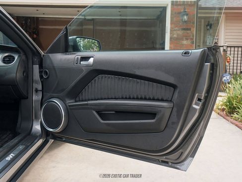 Used 2010 Ford Mustang Shelby GT500 RWD image 36