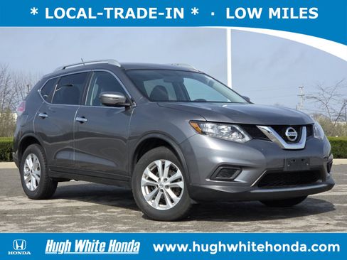 Used 2016 Nissan Rogue SV image 1
