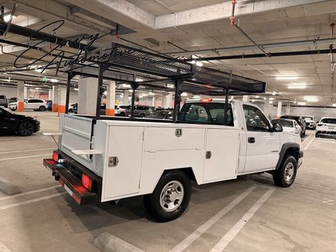 Used 2003 Chevrolet Silverado 2500 W/T RWD image 4