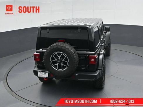 Used 2026 Jeep Wrangler Unlimited Rubicon AWD/4WD image 41