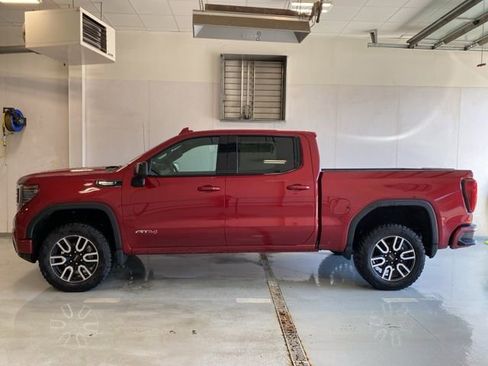 Used 2023 GMC Sierra 1500 AT4 w/ AT4 Preferred Package image 9