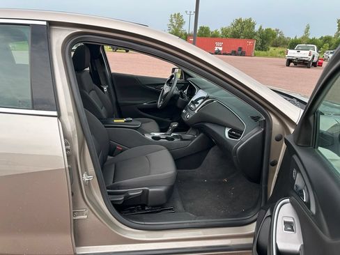 Used 2024 Chevrolet Malibu LT FWD image 27