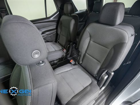 Used 2023 Chevrolet Traverse LT w/ LPO, Floor Liner Package AWD/4WD image 34