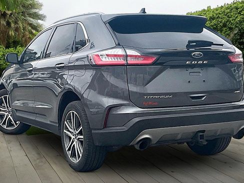 Used 2022 Ford Edge Titanium w/ Equipment Group 301A image 11
