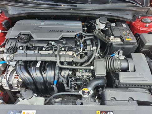 Certified 2025 Hyundai Elantra Sport FWD image 20