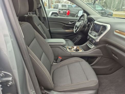 Certified 2023 GMC Acadia SLE w/ Driver Convenience Package image 31