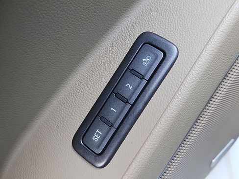 Used 2017 Chevrolet Tahoe LT image 15