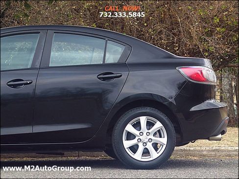 Used 2011 MAZDA MAZDA3 i Touring image 15