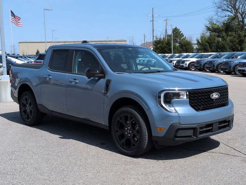 New 2026 Ford Maverick Lariat AWD/4WD image 2