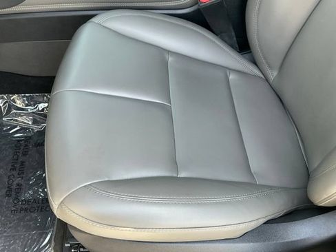 Used 2025 Lincoln Corsair FWD image 15