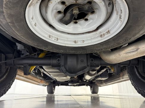 Used 2002 Ford E-350 and Econoline 350 Van image 82