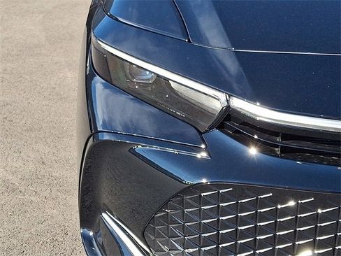 New 2026 Toyota Crown XLE image 9