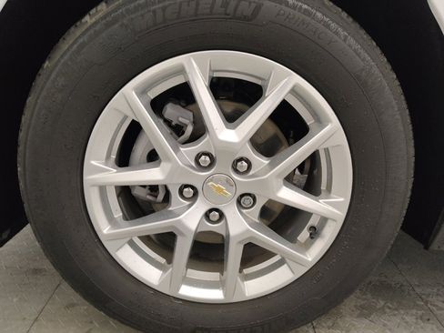 Used 2022 Chevrolet Equinox LS image 31