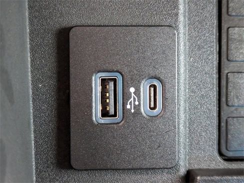 Certified 2022 Ford F450 Lariat w/ Lariat Ultimate Package image 22