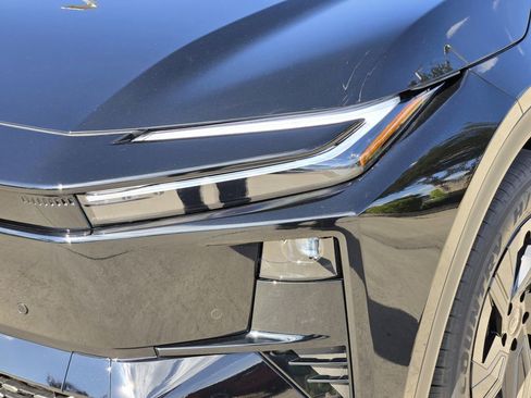 New 2026 Toyota C-HR AWD/4WD image 5