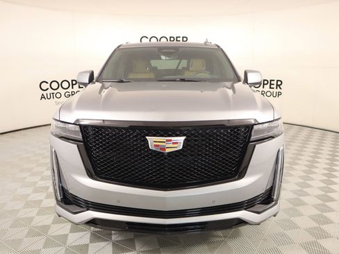 Used 2023 Cadillac Escalade Sport w/ Touring Package image 9