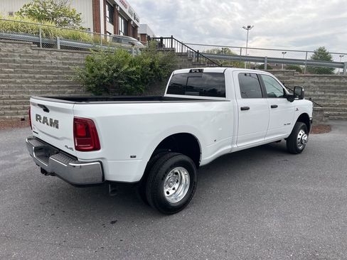 New 2025 RAM 3500 Big Horn image 13