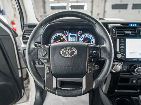 Certified 2022 Toyota 4Runner TRD Off-Road Premium image 32