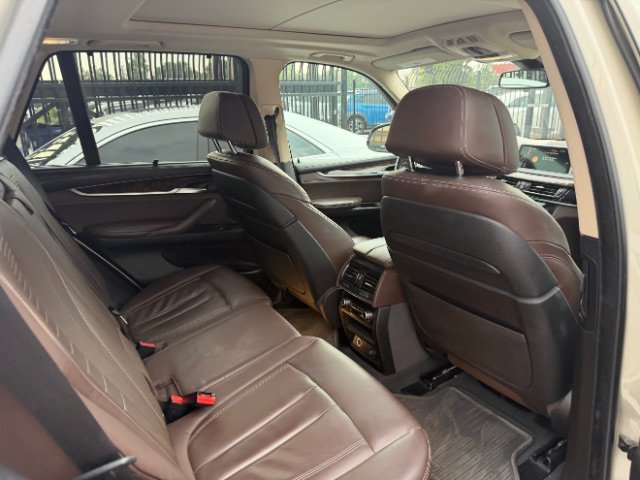 Used 2015 BMW X5 xDrive35i AWD/4WD image 25