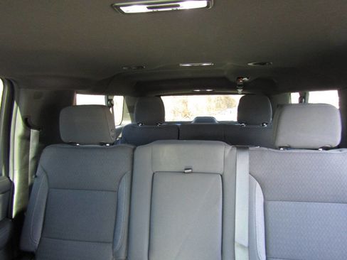 Used 2022 GMC Yukon XL SLE image 12