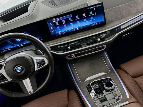 Used 2024 BMW X7 xDrive40i w/ Executive Package AWD/4WD image 18
