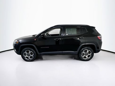 Used 2022 Jeep Compass Trailhawk image 8
