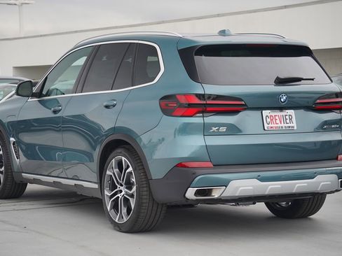 Used 2025 BMW X5 xDrive50e w/ Premium Package image 8