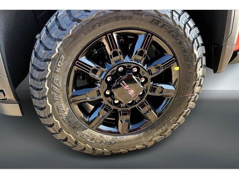 New 2026 GMC Sierra 3500 AT4 w/ AT4 Premium Plus Package image 13