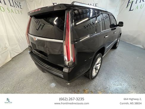 Used 2020 Cadillac Escalade Platinum RWD image 7