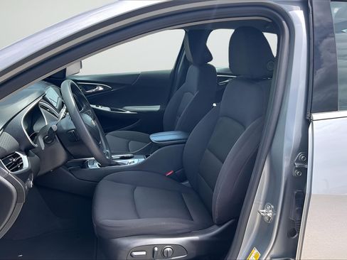 Used 2024 Chevrolet Malibu LT FWD image 18