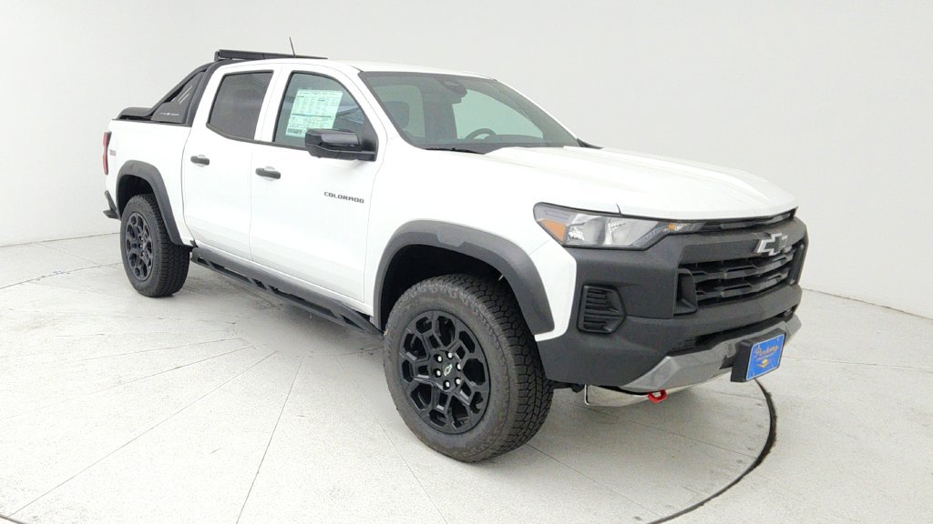 New 2026 Chevrolet Colorado Trail Boss AWD/4WD image 1