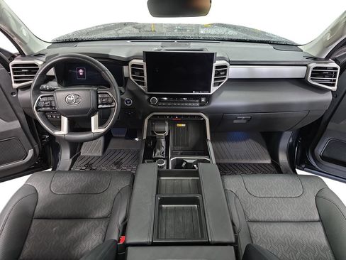 Used 2024 Toyota Tundra Limited AWD/4WD image 9