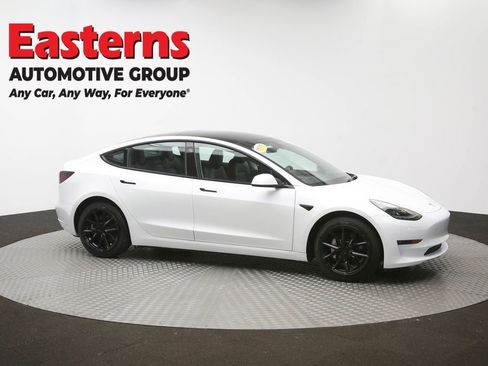 Used 2023 Tesla Model 3 Standard Range image 45