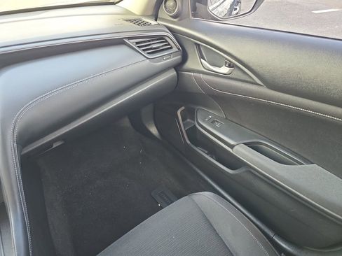 Used 2019 Honda Insight LX image 12