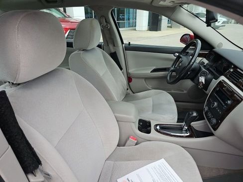 Used 2013 Chevrolet Impala LT w/ LT Sunroof Package FWD image 31