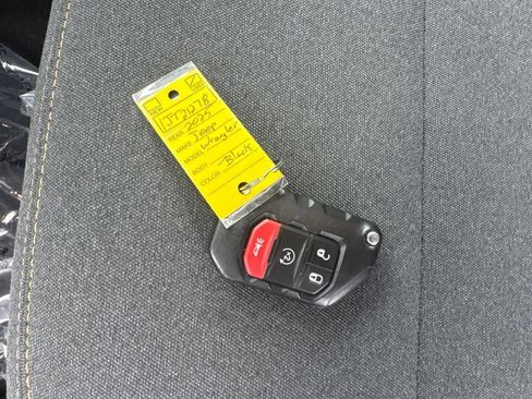 Used 2025 Jeep Wrangler Unlimited Sport AWD/4WD image 35