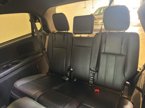 Used 2019 Dodge Grand Caravan GT FWD image 26