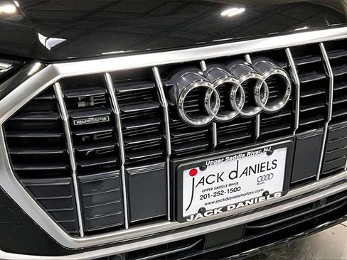 Used 2025 Audi Q3 2.0T Premium w/ Convenience Package image 29