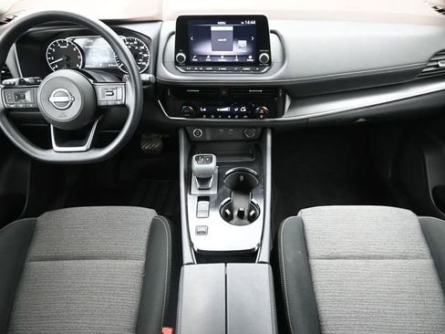 Used 2022 Nissan Rogue SV image 22