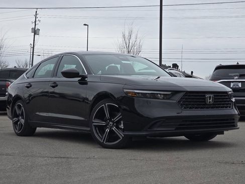 Used 2024 Honda Accord Sport image 1