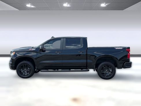 Used 2026 Chevrolet Silverado 1500 LT Trail Boss w/ Safety Package AWD/4WD image 2
