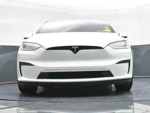 Used 2024 Tesla Model X image 22
