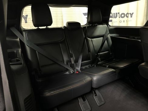 Used 2025 Ford Expedition Tremor AWD/4WD image 22