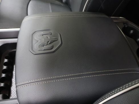 New 2026 RAM 3500 Laramie AWD/4WD image 23