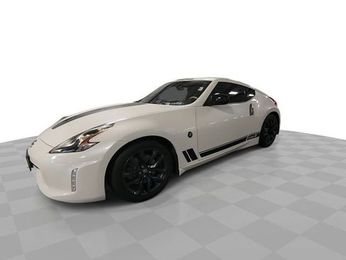 Used 2019 Nissan 370Z Coupe w/ Z34 Heritage Edition - White image 4