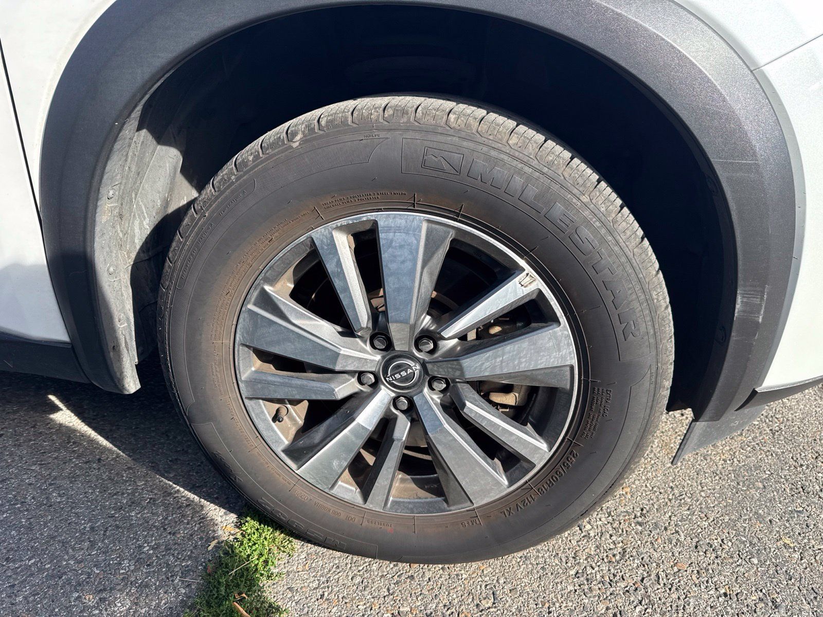 Certified 2025 Nissan Pathfinder SL AWD/4WD image 5